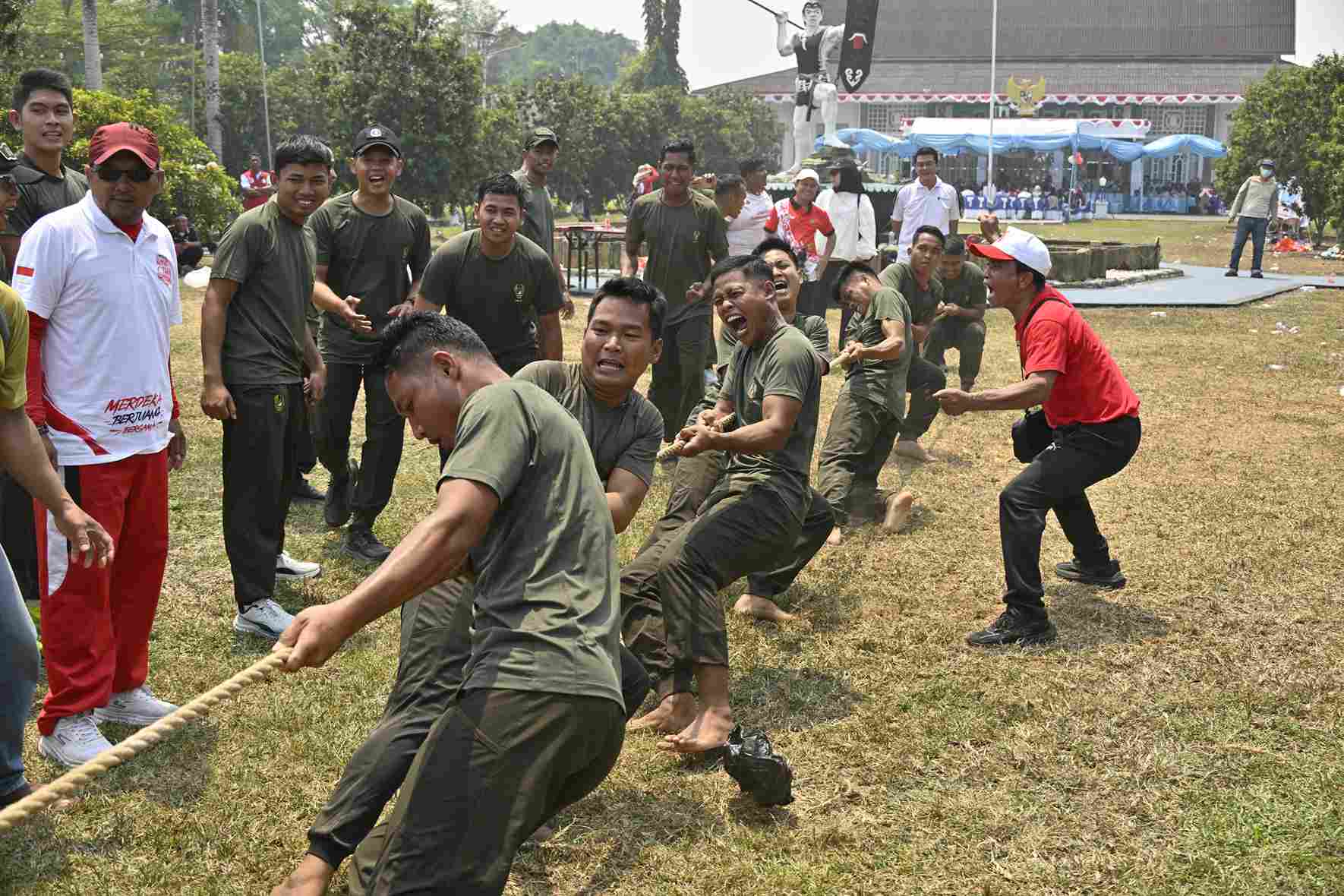Semarak HUT ke-81 RI, Pemprov Kalteng Hidupkan Semangat Kebersamaan Lewat Lomba Tradisional