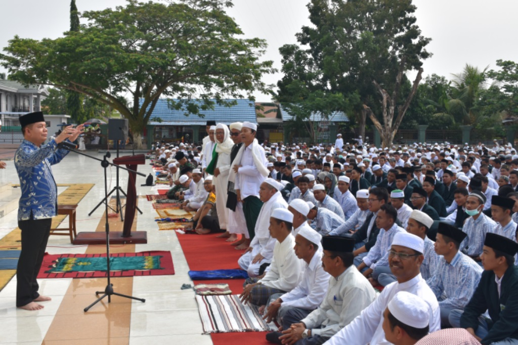 Ribuan Masyarakat Kapuas Ikuti Sholat Istisqo