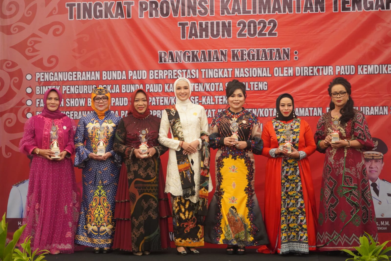 Ivo Sugianto Sabran Raih Penghargaan Apresiasi Bunda PAUD Tingkat Nasional Tahun 2021