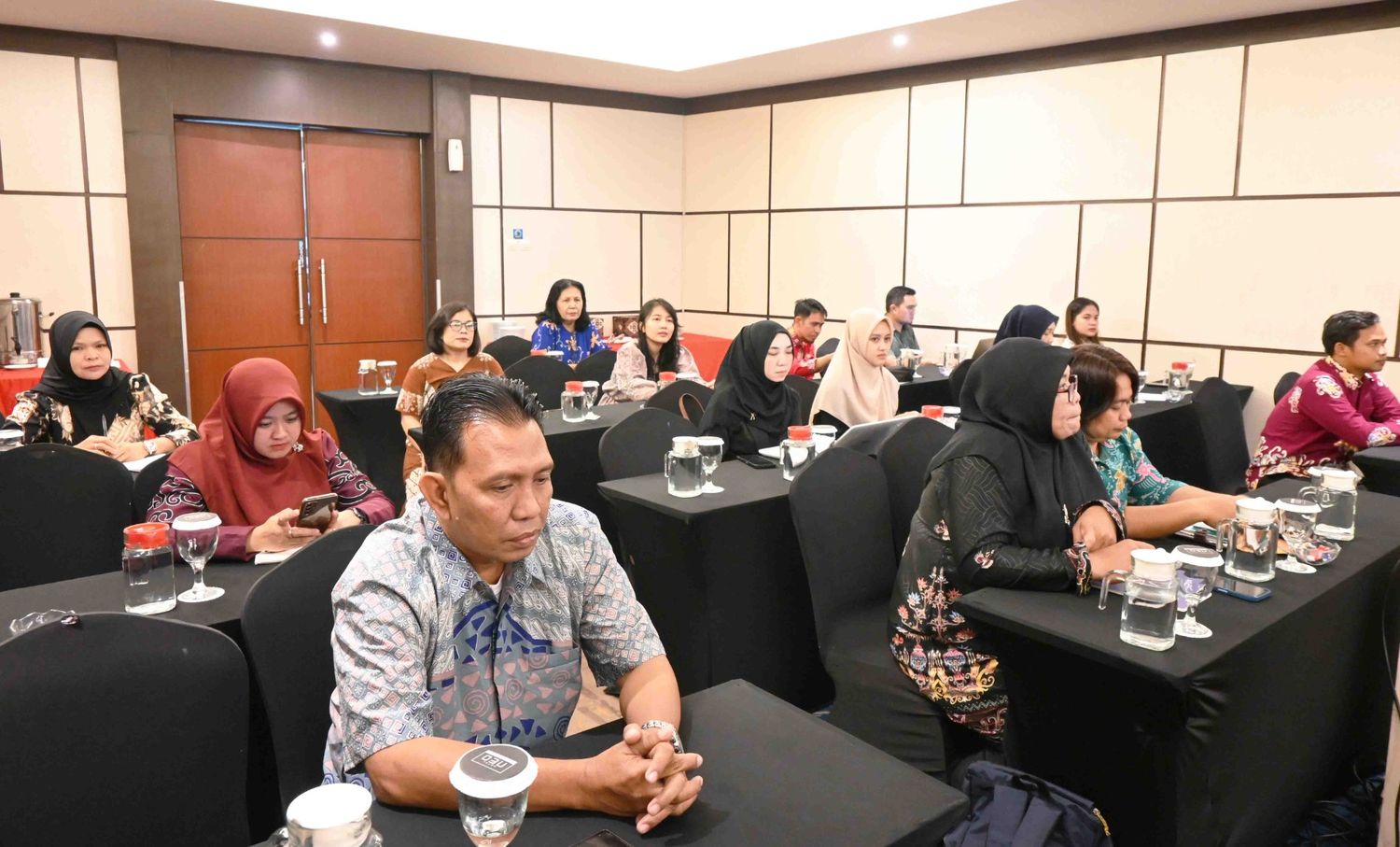 Dinkes Prov. Kalteng Gelar Pertemuan Lokakarya Persiapan Akreditasi dan Peningkatan Mutu Klinik