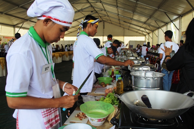 Lomba Masak Umbut Rotan Akan Pecahkan Rekor Muri