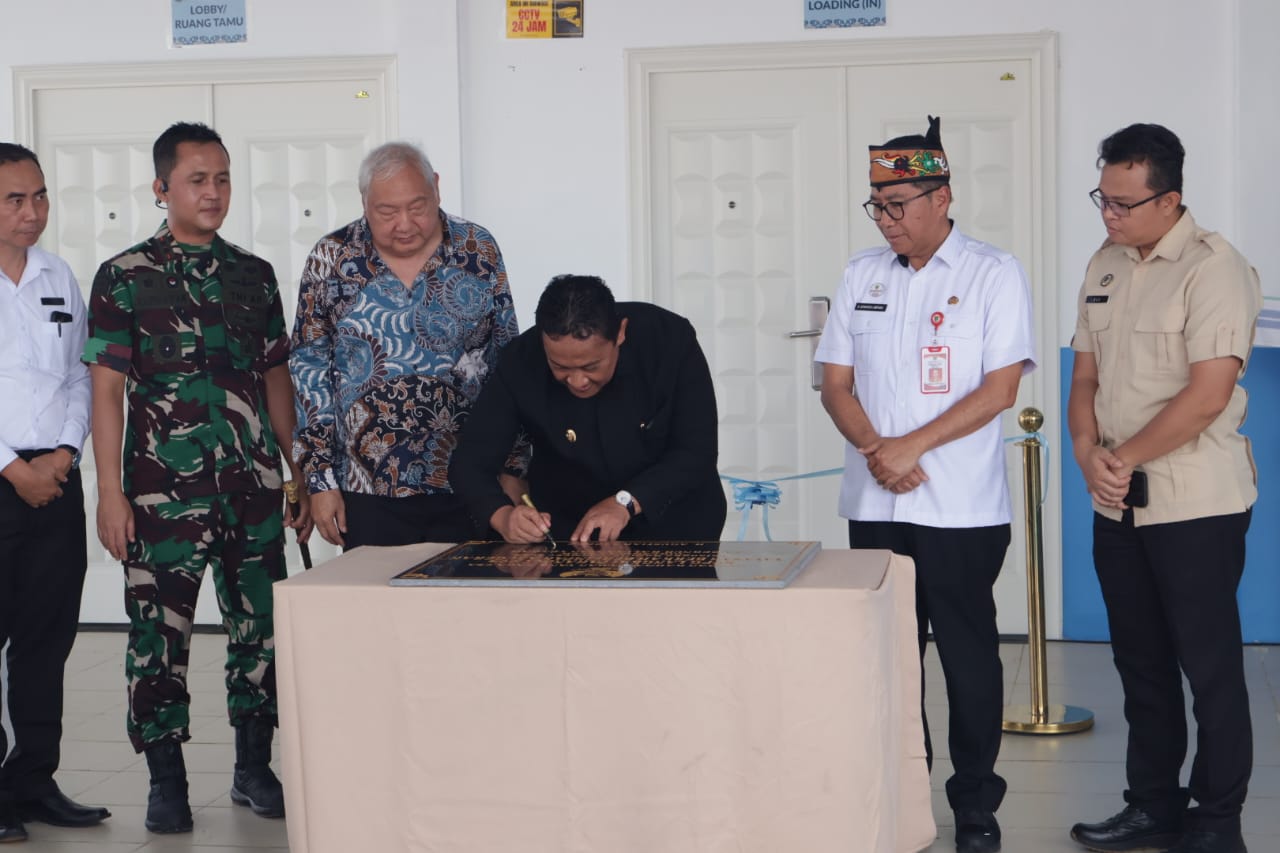 Wagub Kalteng Resmikan SPPG Langkai 4 Pahandut untuk Perkuat Program Makan Bergizi Gratis