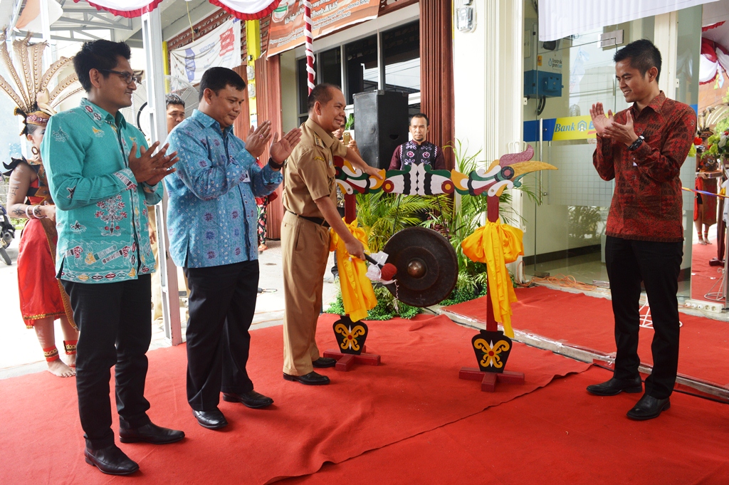 Bupati Resmikan PT BTN Cabang Kapuas