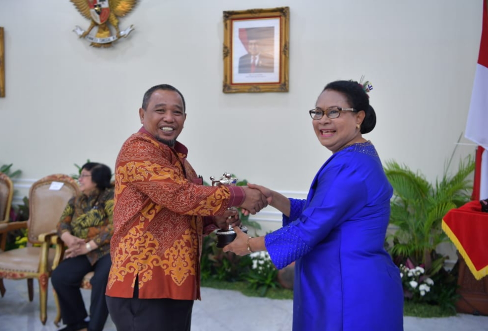 Kalteng mendapatkan Anugerah Parahita Ekapraya