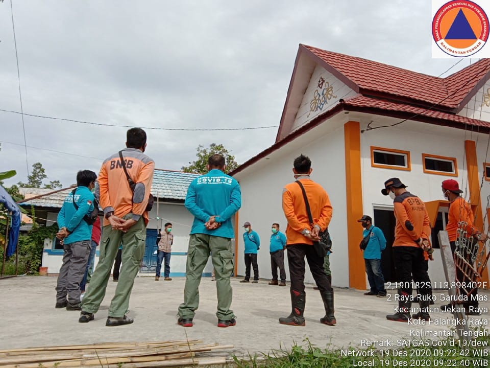 Satgas Covid-19 Prov. Kalteng Lakukan Penyemprotan Disinfektan di Beberapa Tempat