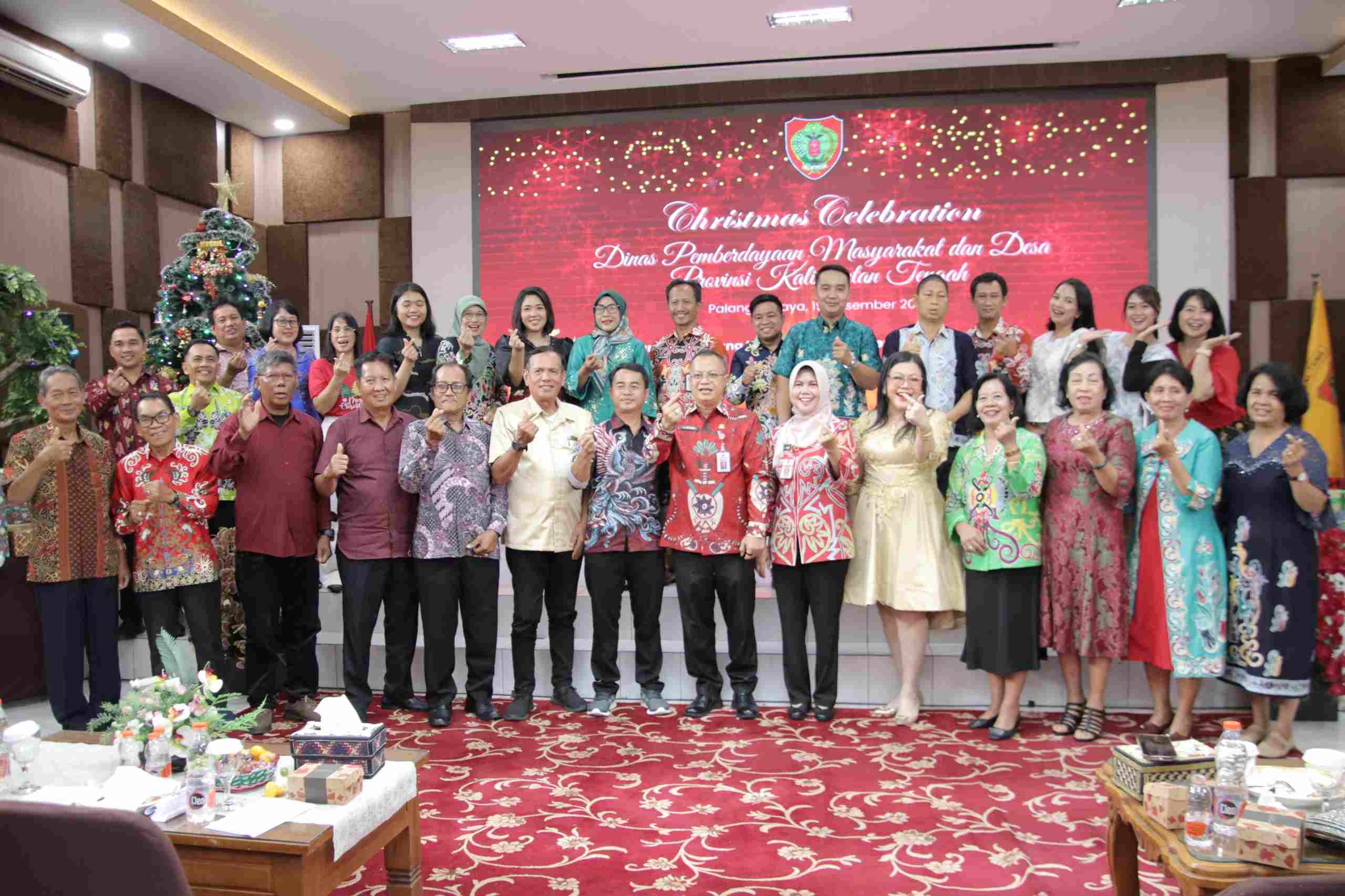 Sambut Suka Cita Natal, Dinas PMD Prov. Kalteng Gelar Ibadah dan Perayaan Natal Tahun 2024