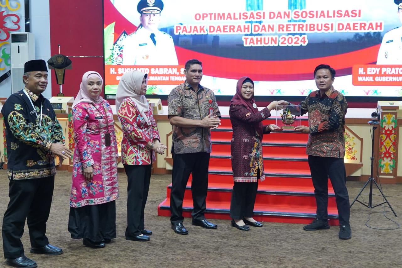 Buka Rapat Optimalisasi dan Sosialisasi Pajak dan Retribusi Daerah Tahun 2024, Asisten Ekbang Sebut Capaian Realisai PAD Kalteng 102,62%