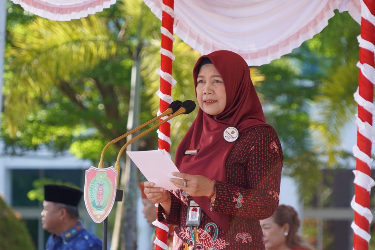 Asisten Ekbang Sri Widanarni Pimpin Upacara Peringatan Hari Bela Negara Ke-76 Lingkup Setda Prov Kalteng