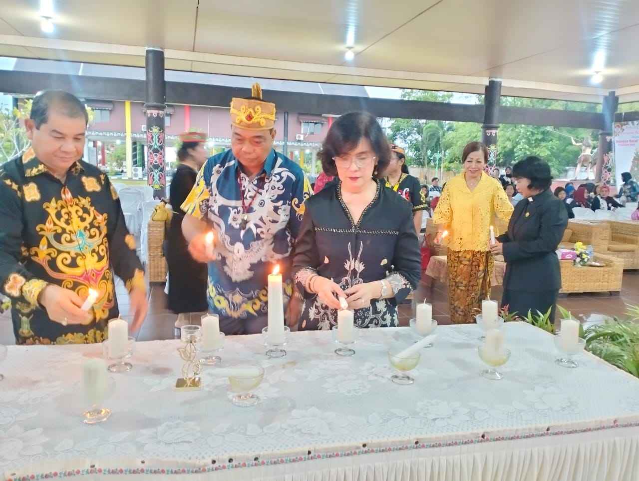 Menebar Damai Natal di Bumi Tambun Bungai, Kadis P3APPKB Dorong Peran Aktif Perempuan Dayak