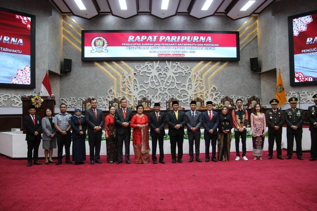 Wagub Edy Pratowo Hadiri Rapur Pengucapan Sumpah/Janji PAW dan Peresmian Pengangkatan Anggota DPRD Provinsi Kalteng Masa Jabatan Tahun 2024 – 2029
