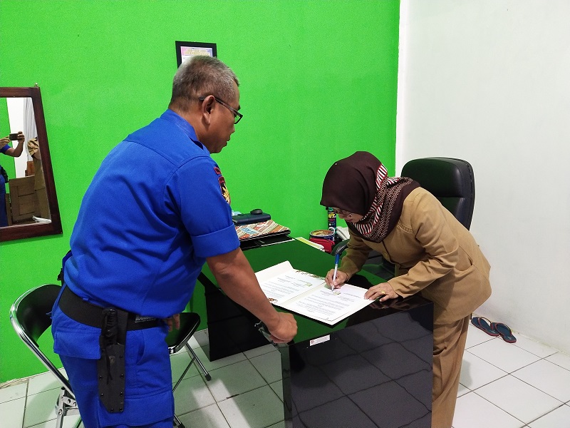 Polairud Polda Kalteng Jalin Kerjasama Bidang Perpustakaan Dengan Dinas Perpustakaan dan Kearsipan Kobar