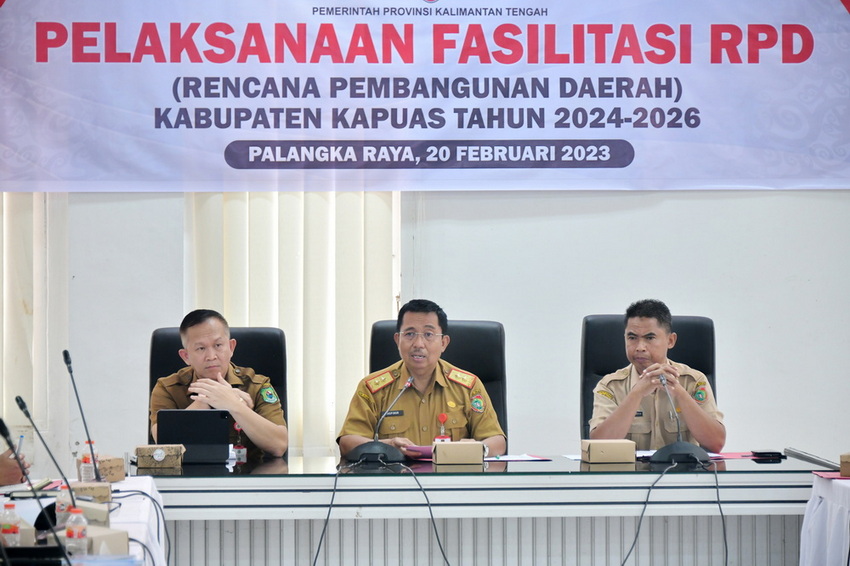 Bappedalitbang Prov. Kalteng Gelar Fasilitasi Rancangan Akhir RPD Kabupaten Kapuas Tahun 2024-2026