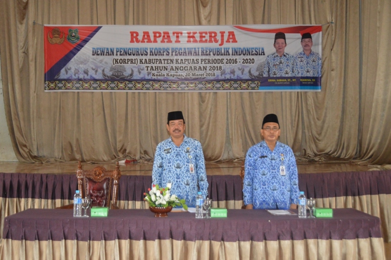 Pemkab Kapuas Laksanakan Rapat Kerja KORPRI