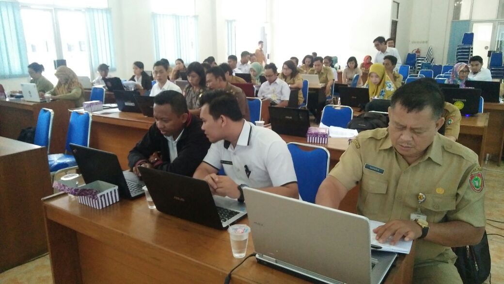 Kegiatan Penginputan Data Statistik Sektoral oleh di Lingkungan Pemprov. Kalteng