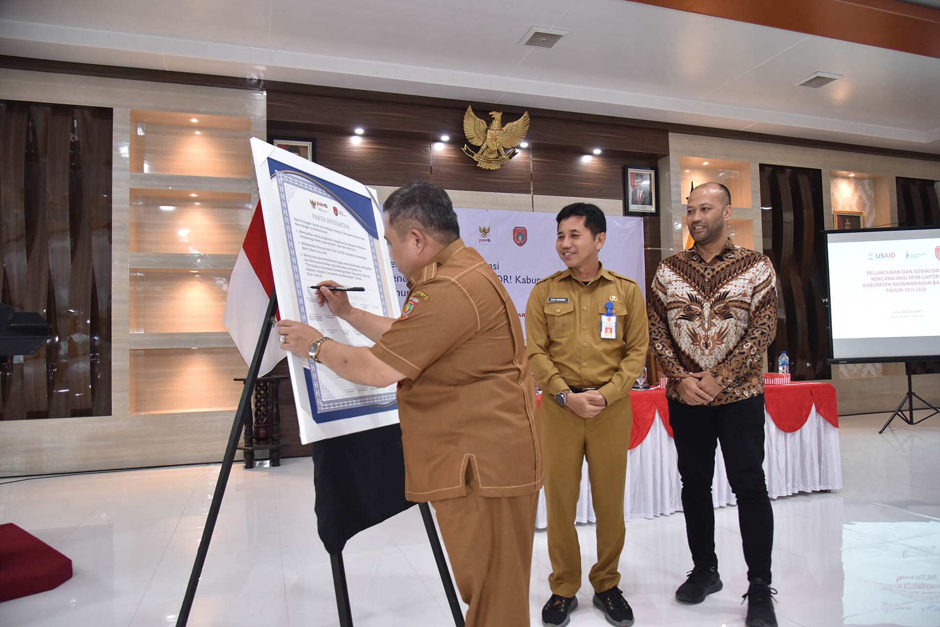 Perkuat Upaya Peningkatan Kualitas Pelayanan Publik, Pemkab Kobar Luncurkan Rencana Aksi SP4N-LAPOR!