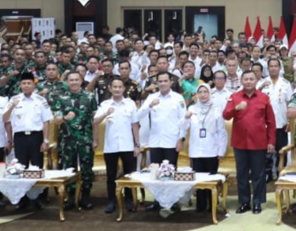 Kadis TPHP Kalteng dan Wali Kota Palangka Raya Koordinasi Program Cetak Sawah