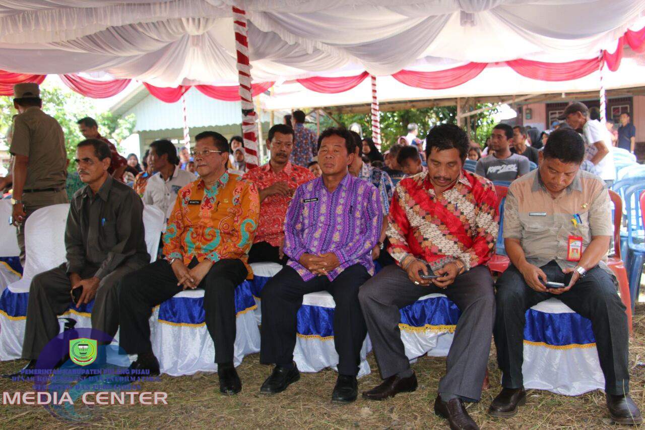 Warga Undang Pjs. Bupati Pulang Pisau Syukuran Pembangunan Jembatan