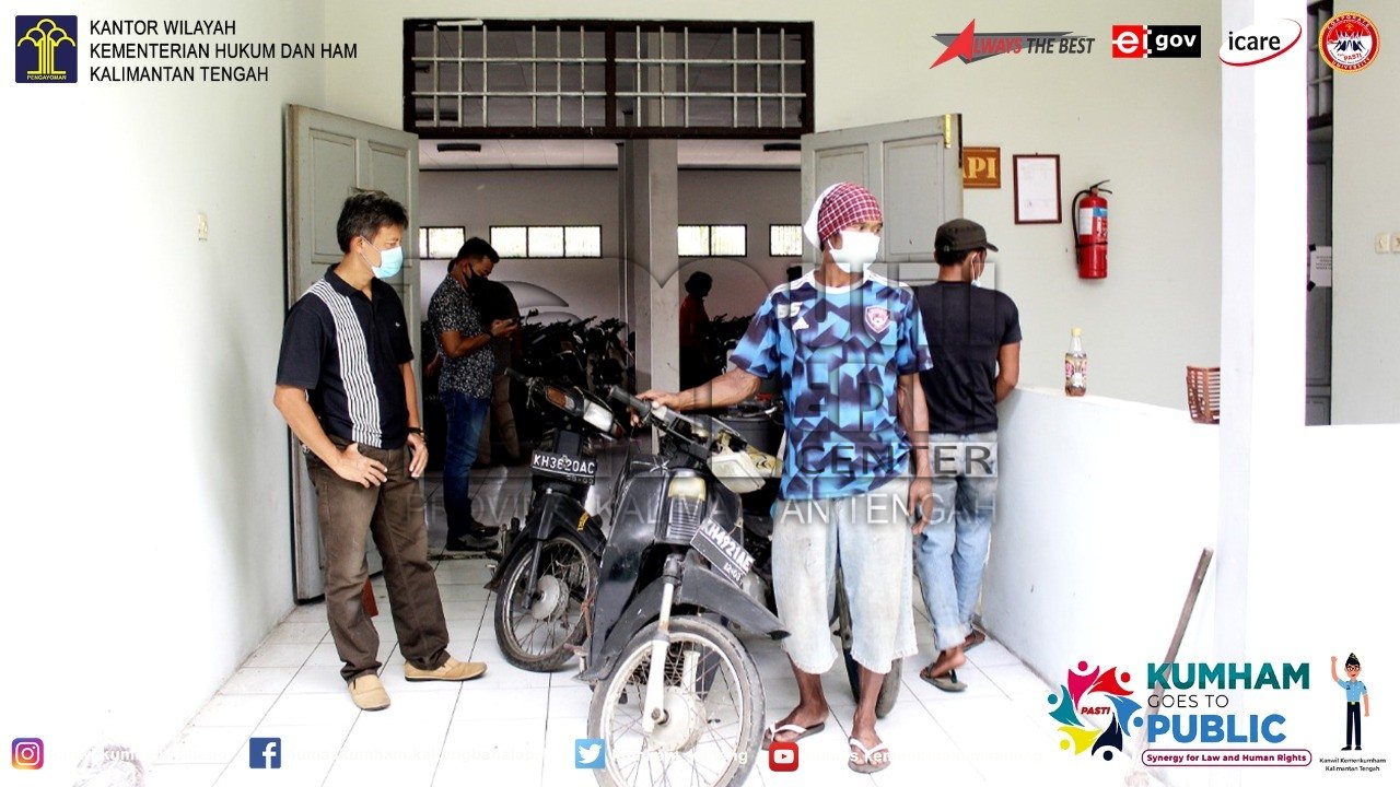 Rupbasan Keluarkan Kendaraan Roda Dua Titipan Polresta Palangkaraya