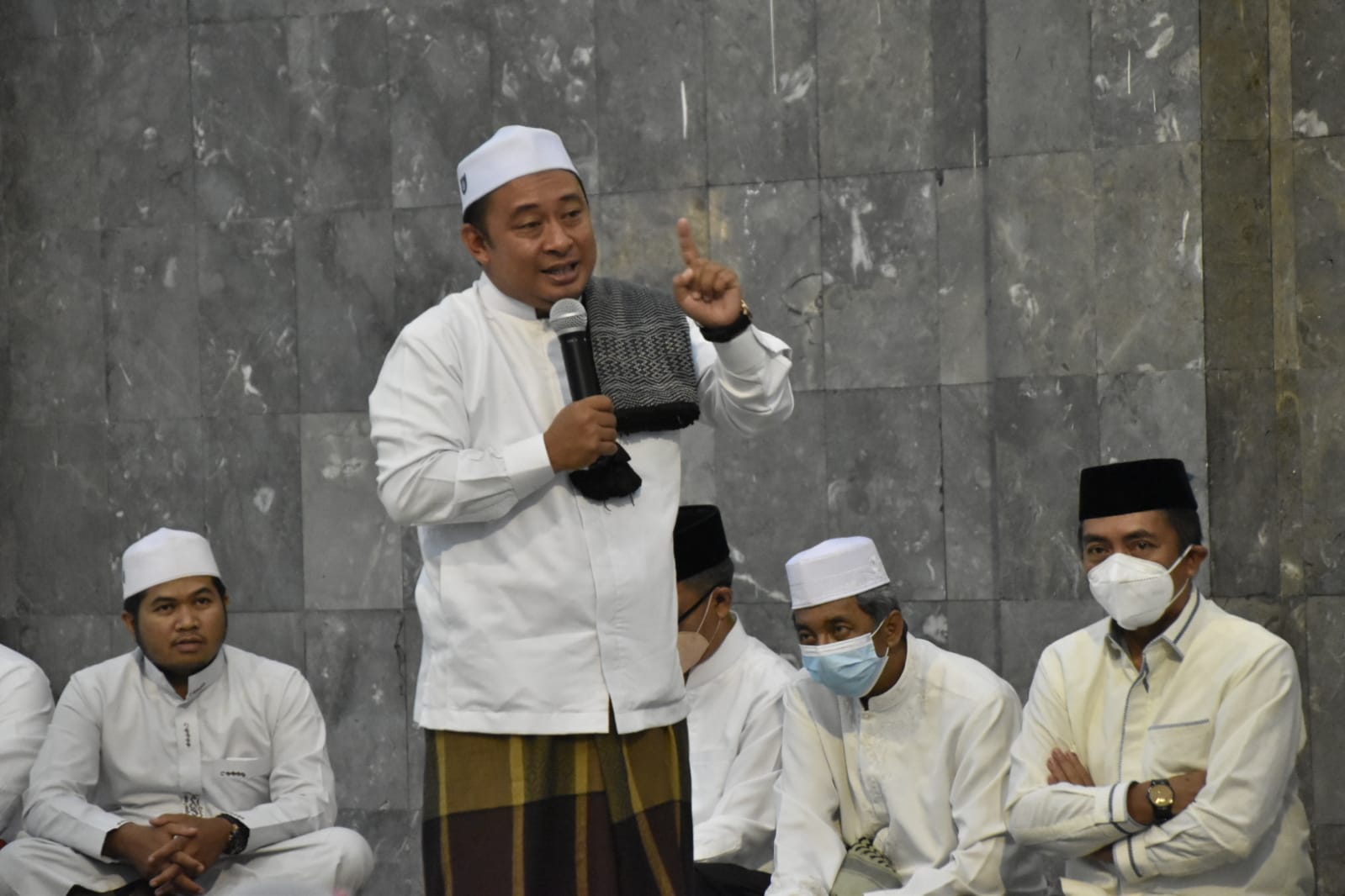 Pemprov Kalteng Bekerjasama Dengan MUI, PHBI dan Badan Pengelola Masjid Raya Darussalam Gelar Buka Puasa Bersama dan Peringatan Nuzulul Quran