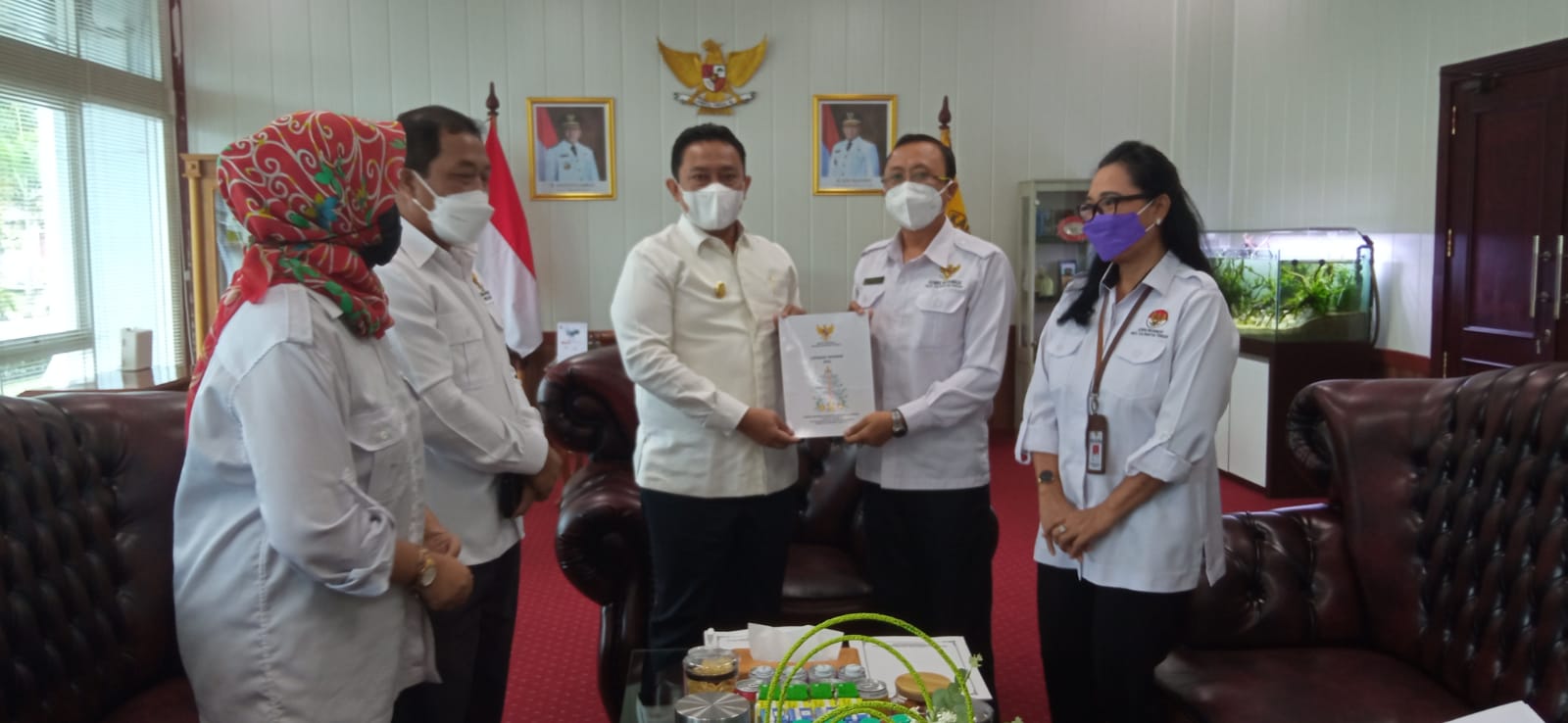 Wakil Gubernur Terima Laporan Tahunan Komisi Informasi Kalteng