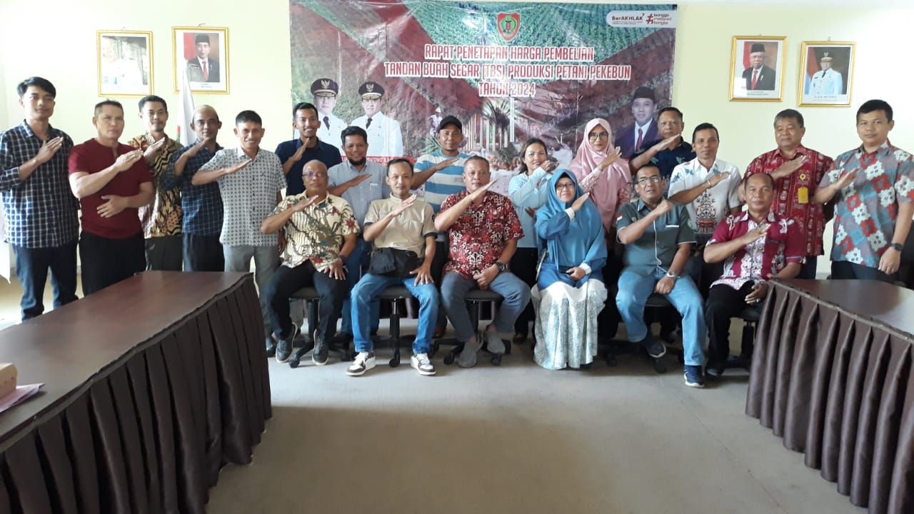 Tetapkan Harga dan Hitung Indeks K Periode I Bulan April 2024, Disbun Kalteng Gelar Rapat Penetapan Harga TBS Kelapa Sawit Produksi Pekebun
