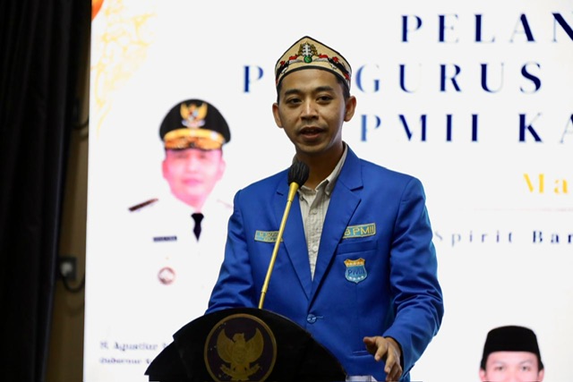 Asisten Ekbang Sri Widanarni Harapkan PMII Kalteng Berkontribusi Dukung Pembangunan