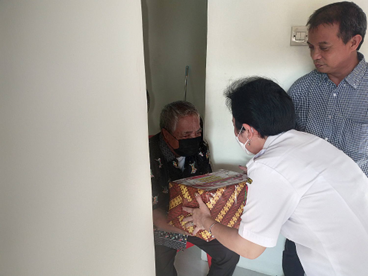Plt. Kadisbun Pimpin Ziarah ke Makam Tokoh Pendiri Kalteng