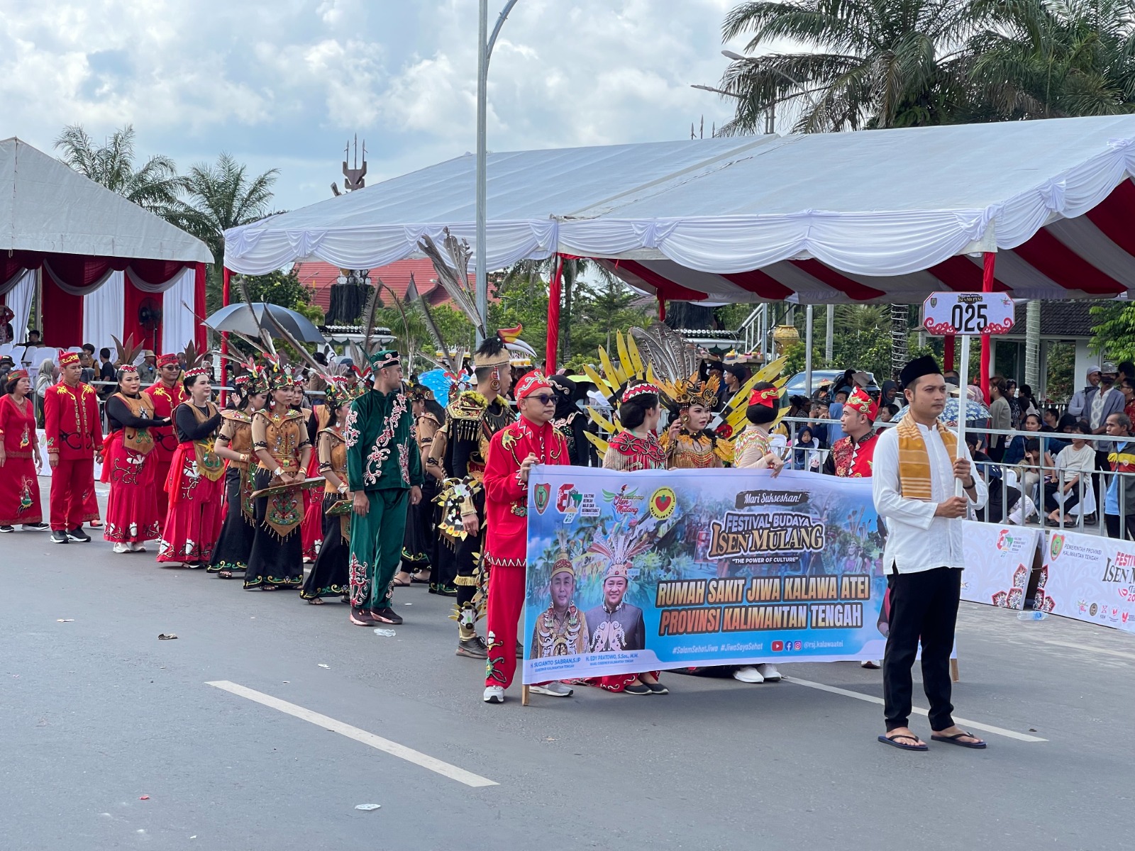 RSJ Kalawa Atei Meriahkan Karnaval Budaya FBIM 2024