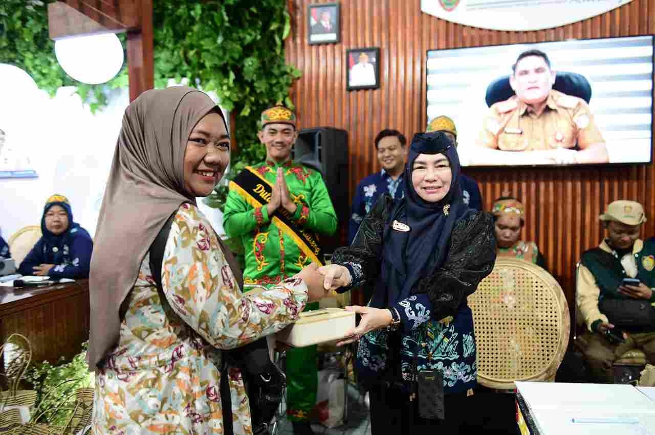 Meriahkan Kalteng Expo 2025, Bayar Pajak Kendaraan di Stand Badan Pendapatan Daerah Prov. Kalteng 