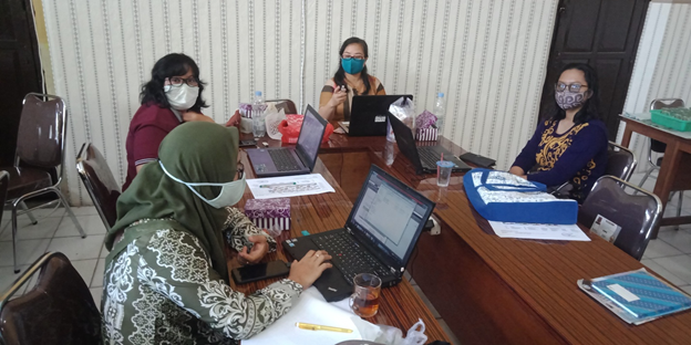 IHT Moda Daring dan Luring  Awali PBM SMA Negeri 1 Palangka Raya Tahun Pelajaran 2020/2021 
