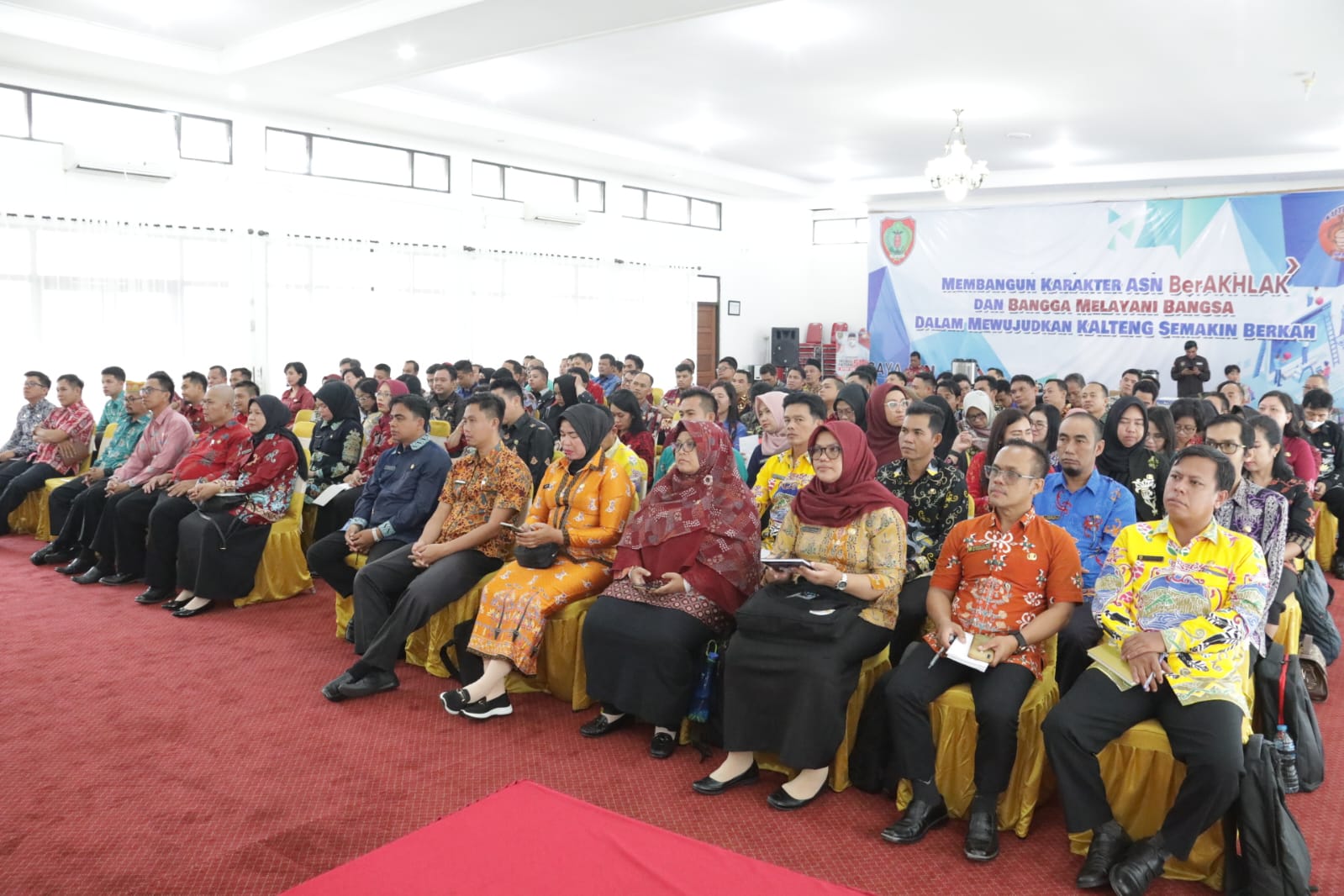 Asisten Ekbang Sri Widanarni Beri Ceramah pada Kegiatan PKP Prov. Kalteng Tahun 2023, Harapkan Output...