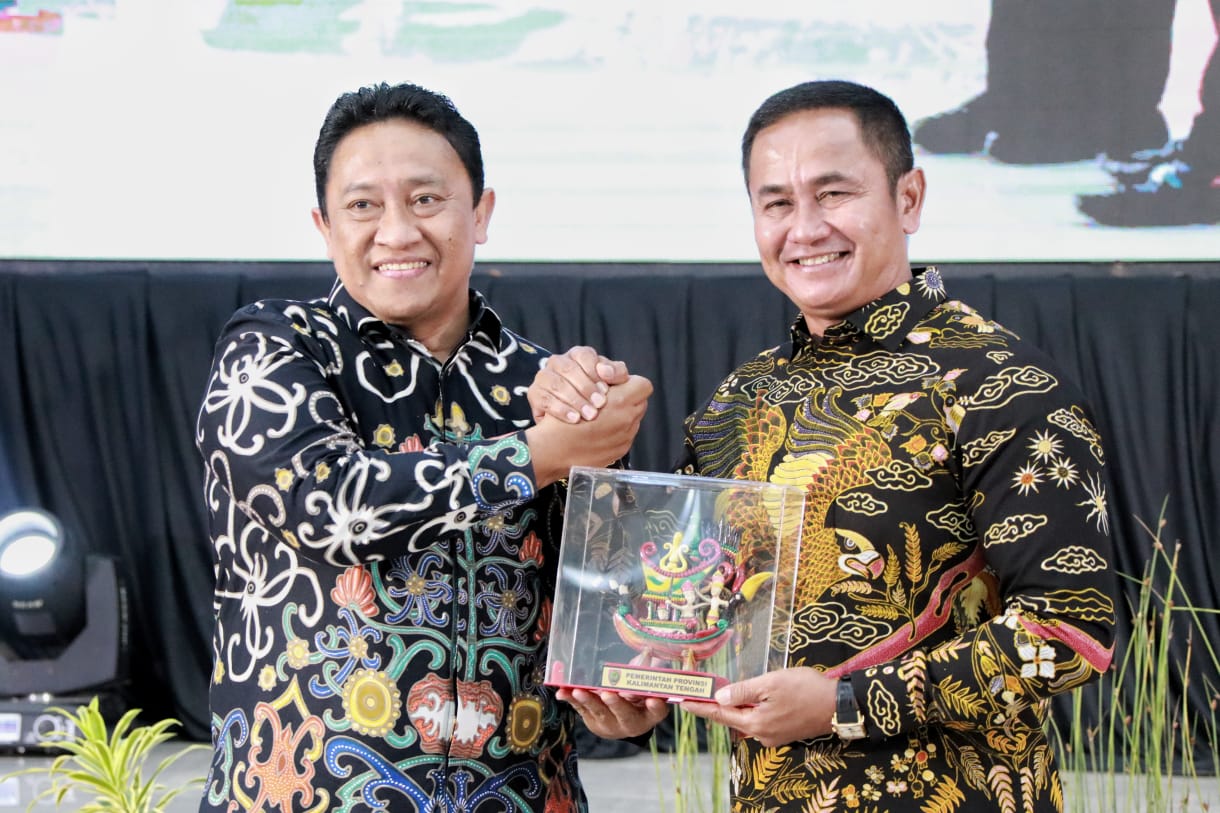 Wagub Kalteng Edy Pratowo Hadiri Malam Akrab Pangdam XII/TPR