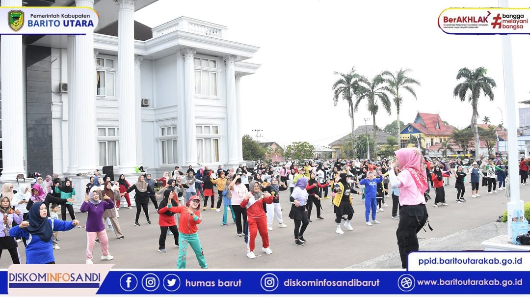 Pj. Ketua TP PKK Bupati Barito Utara Gelar Senam Bersama Masyarakat 