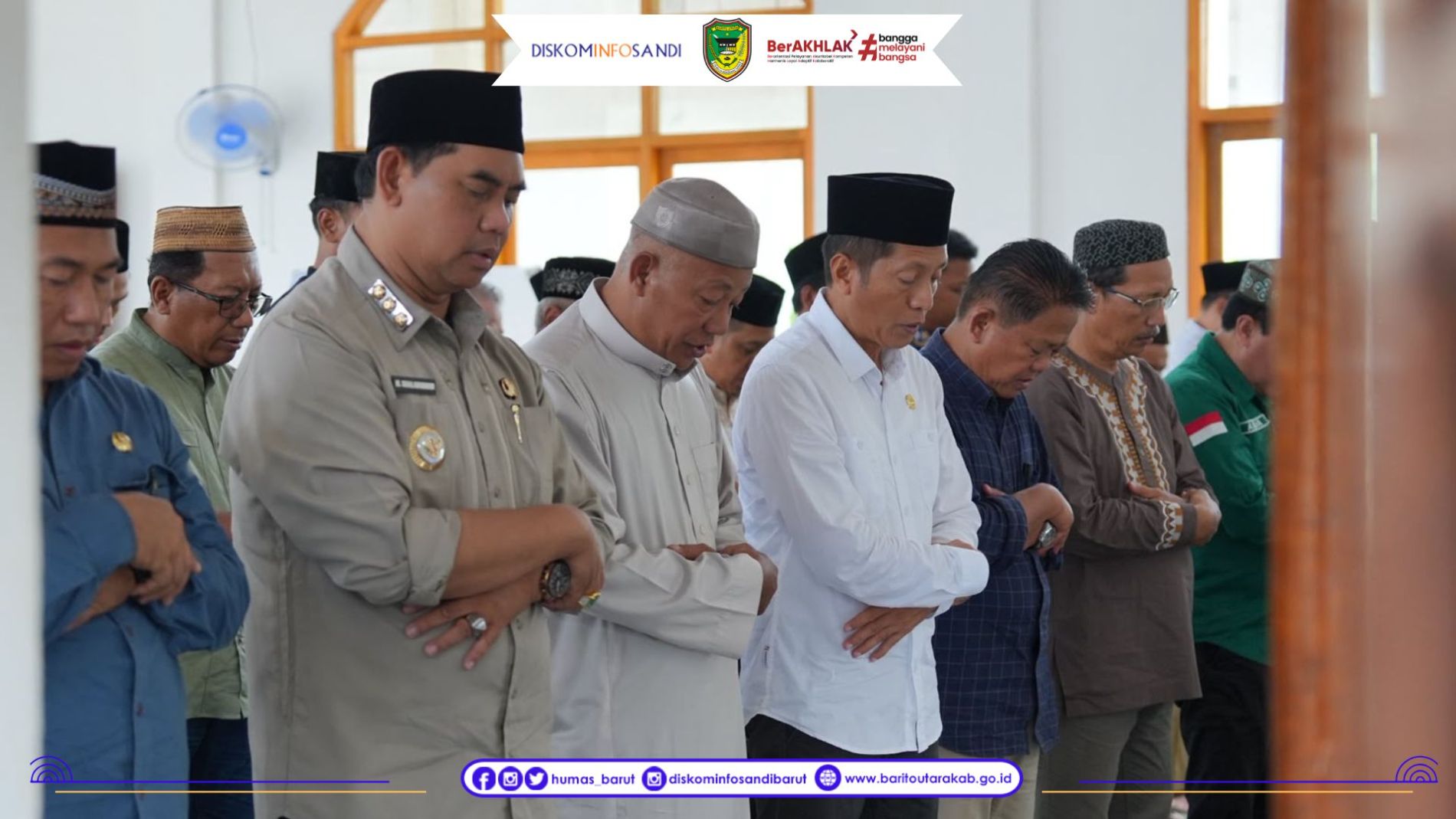 Tinjau Desa Mampuak II, Bupati Barito Utara Salurkan Bantuan Pendidikan Sekaligus Tegur Perusahaan Terkait Kerusakan Jalan