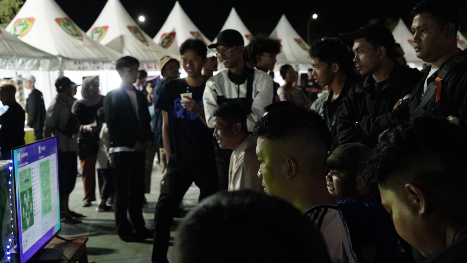 Huma Betang Night Berlangsung Meriah, Harmoni Seni Dayak dan Nobar Final Piala Dunia 2026 Hipnotis Ribuan Pengunjung