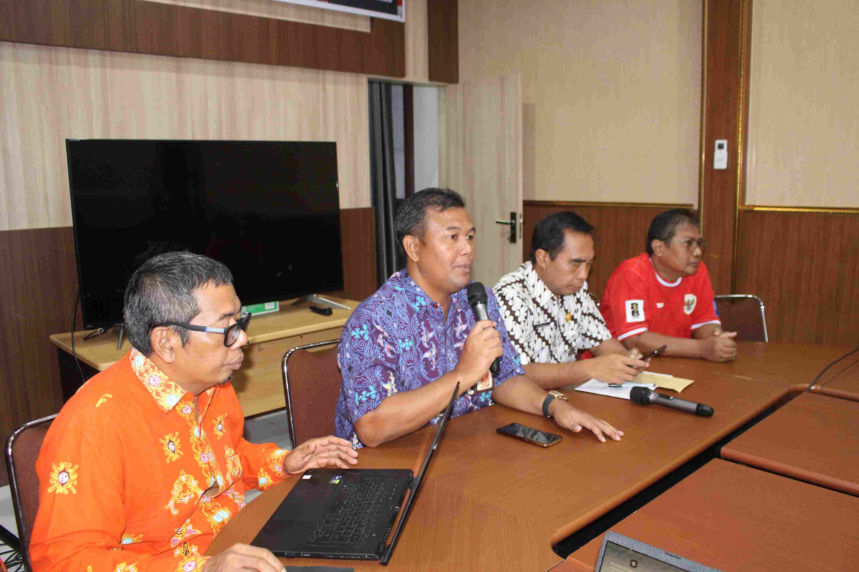Dorong Terwujudnya Tata Kelola Pemerintahan Desa yang Akuntabel, Inspektorat Daerah Prov. Kalteng Sosialisasikan Percontohan Desa Anti Korupsi di Kabupaten Seruyan