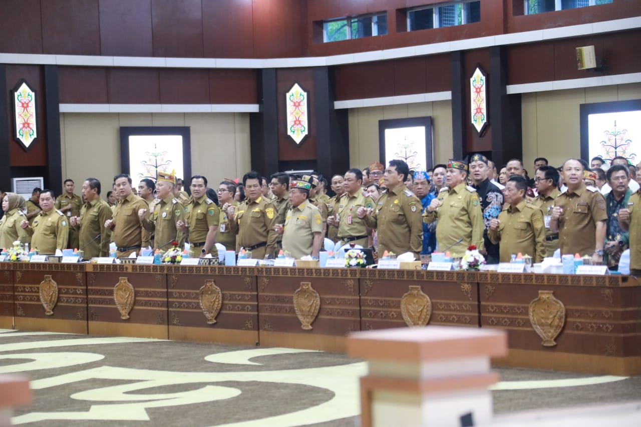 Gubernur Agustiar Sabran Tegaskan Sinergi dan Kepatuhan Perusahaan untuk Optimalisasi PAD Kalteng