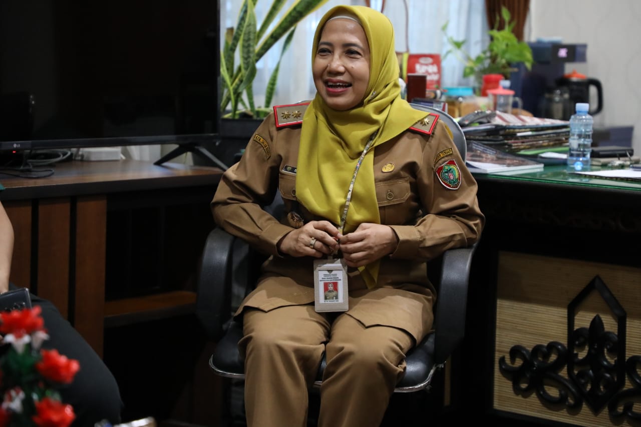 Dinas TPHP Kalteng dan UGM Gelar Pelatihan Pengolahan Pakan Ternak untuk Tingkatkan Efisiensi Peternakan