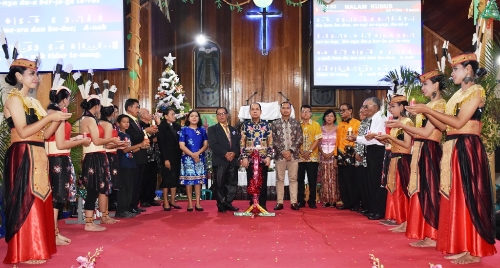 Safari Natal Bersama Jemaat GKE Hampatung