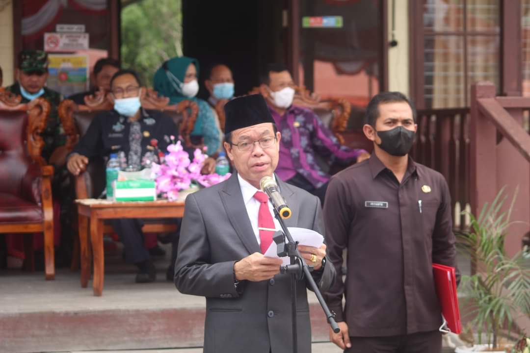 Bupati Katingan Lantik dan Ambil Sumpah Janji Kepala Desa Kecamatan Kamipang dan Tasik Payawan