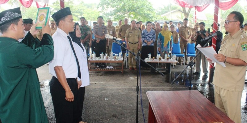 Perangkat Desa Kecamatan Pulau Petak Dilantik