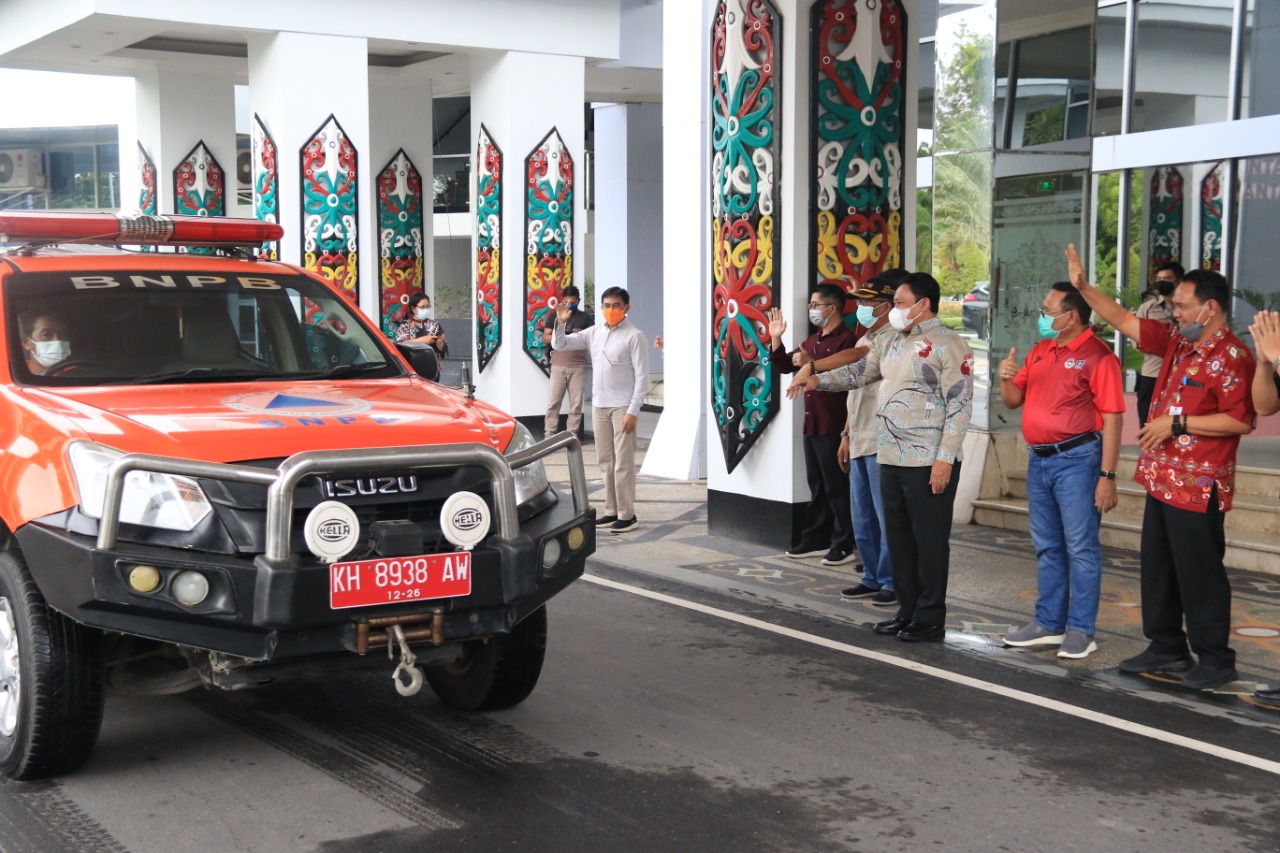 Wagub Kalteng Lakukan Pelepasan Bantuan Pemprov Untuk Korban Kebakaran Pundu