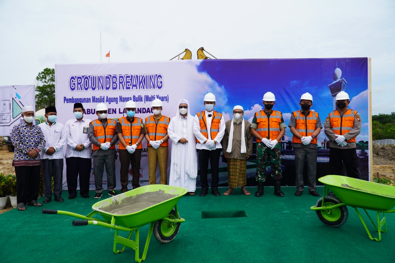 Bupati Berharap Masjid Agung Nanga Bulik Jadi Pusat Pembinaan, Pemberdayaan Umat dan Landmark Bernuansa Religius