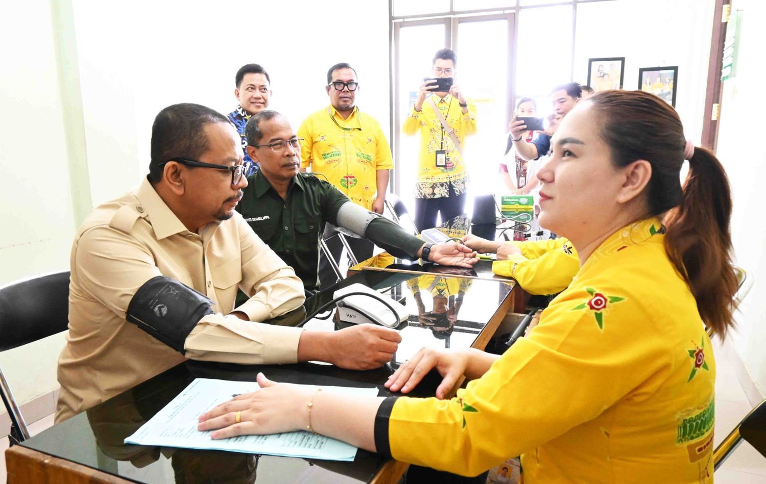 Wakil Kepala Staf Kepresidenan RI Tinjau Pemeriksaan dan Cek Kesehatan Gratis di Kota Palangka Raya