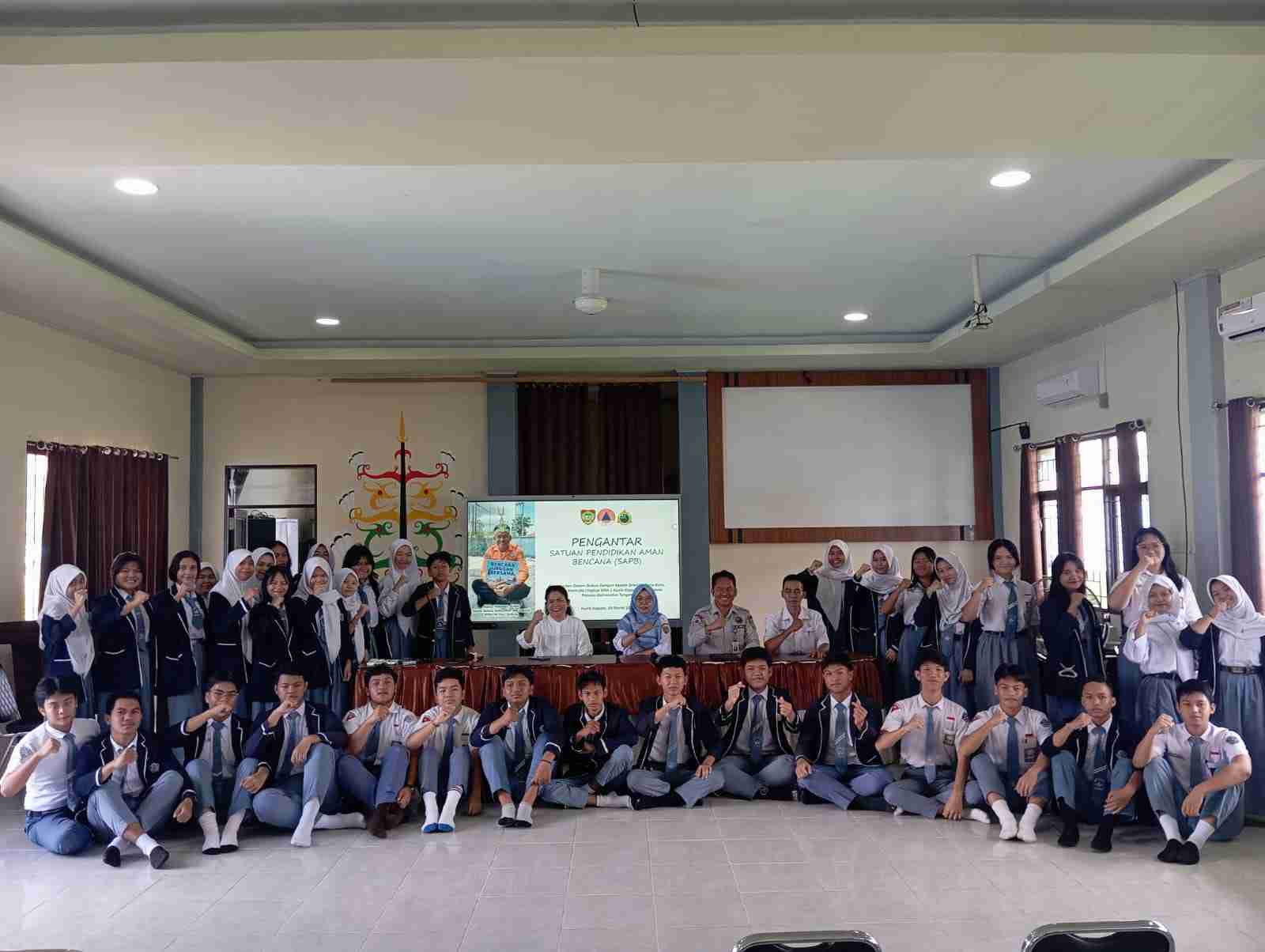 BPBD Prov. Kalteng Gelar Sosialisasi SPAB di SMAN 2 Kuala Kapuas dan SMAN 1 Kapuas Barat