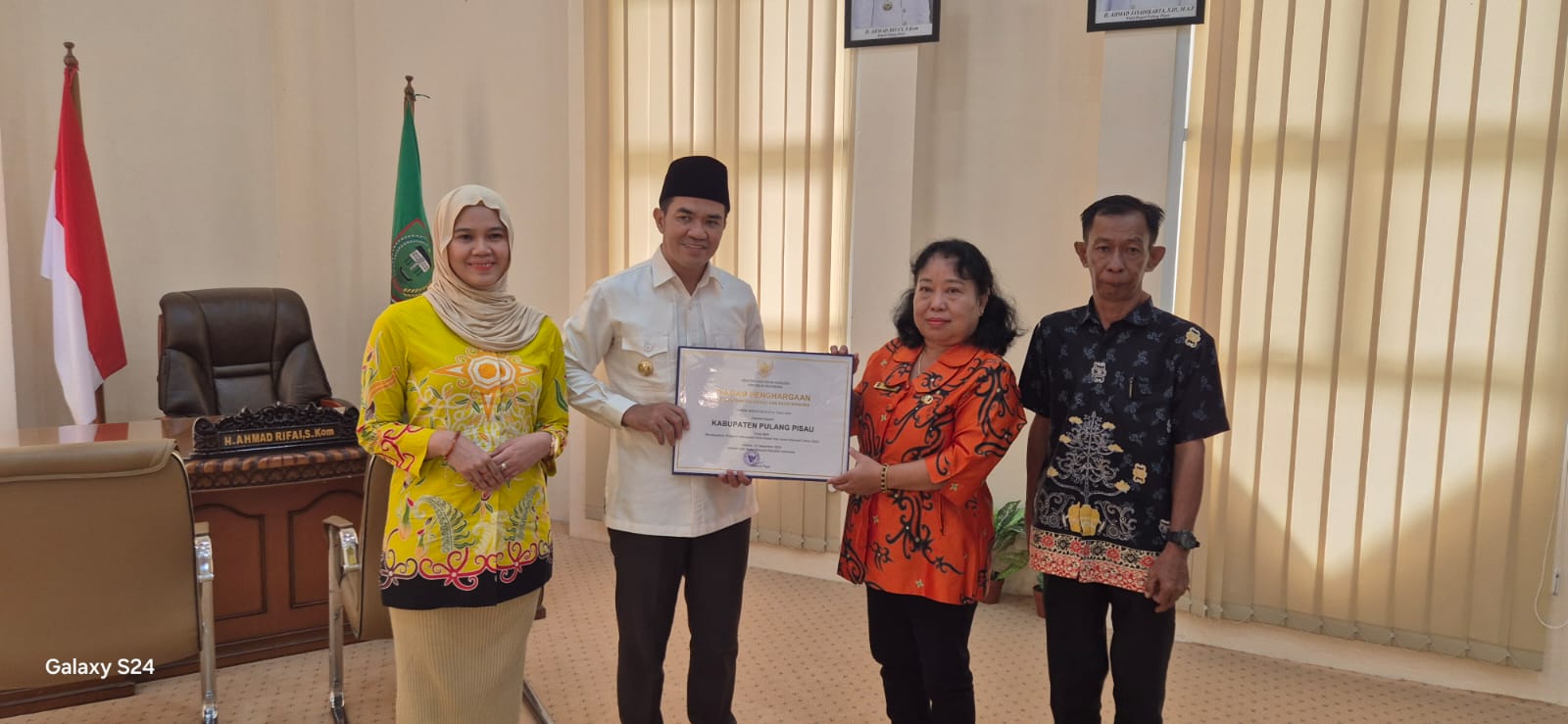 Pemerintah Kabupaten Pulang Pisau Terima Penghargaan sebagai Kabupaten/Kota Peduli HAM 