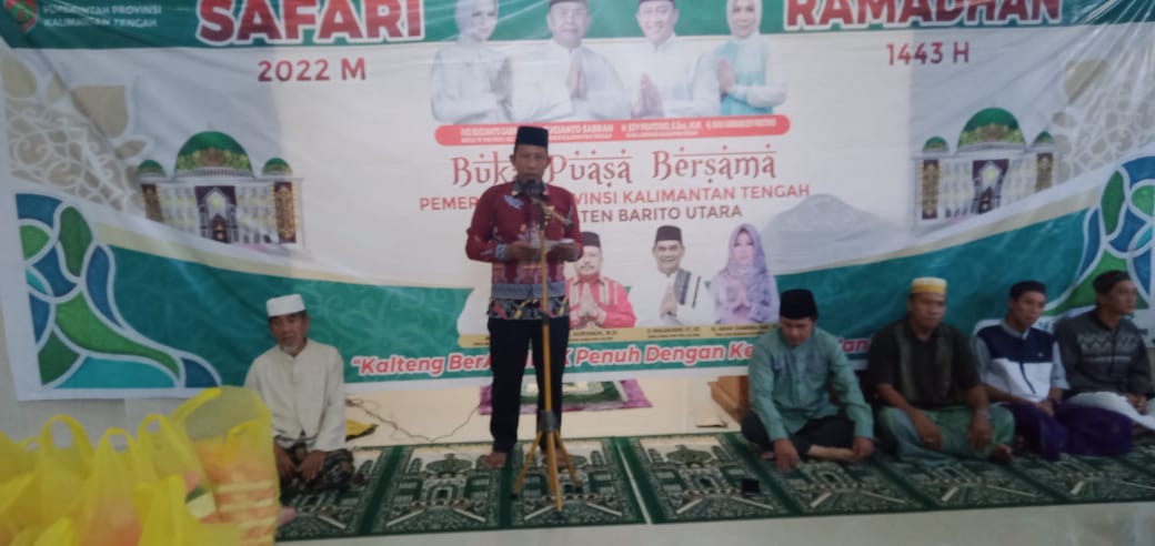 Safari Ramadan di Masjid Al Rahim, Pemprov Kalteng Serahkan Bantuan Untuk Masyarakat Barut