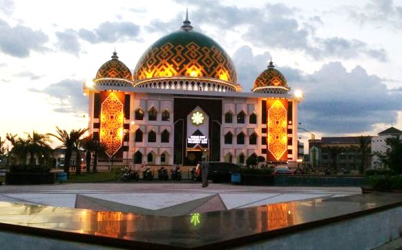 Keseruan Bukber di Palangka Raya, Masjid Raya Darussalam