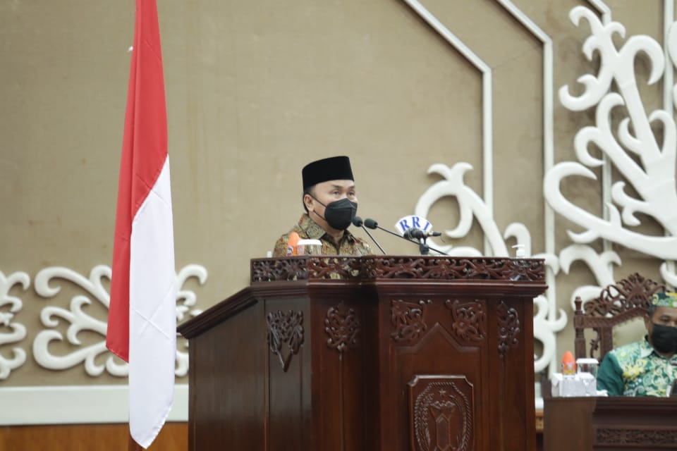 Gubernur H. Sugianto Sabran Hadiri Rapat Paripurna Ke - 2 Masa Persidangan II Tahun Sidang 2021,  DPRD Kalteng