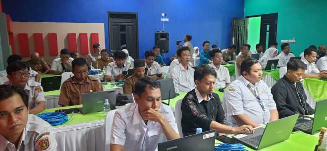 Dinas Kominfo Kobar Gelar Workshop Jaringan Fundamental bagi PIC Pengelola Jaringan